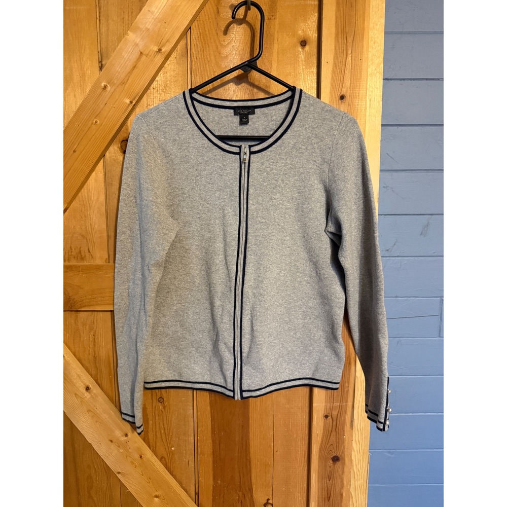 Ann Taylor Factory Gray Zip Up Cardigan Sweater Navy Trim Pearl Buttons Womens M